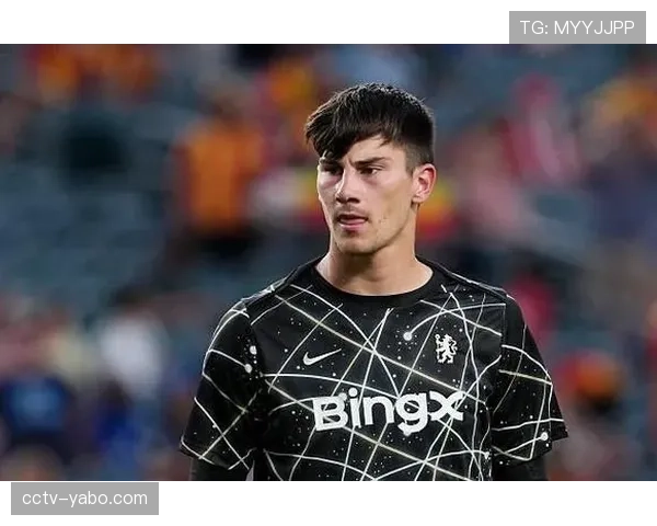 斯特拉斯堡门将泽尔斯快速手抛球策动进球,成战术范例 斯特拉斯堡门将泽尔斯快速手抛球策动进球,成战术范例